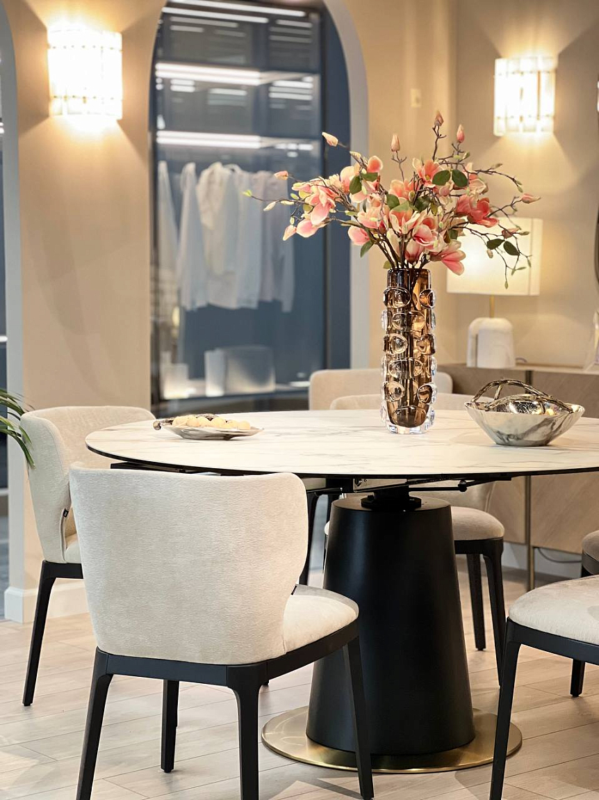 Новая коллекция раздвижных и круглых столов: трансформация стиля и пространства 