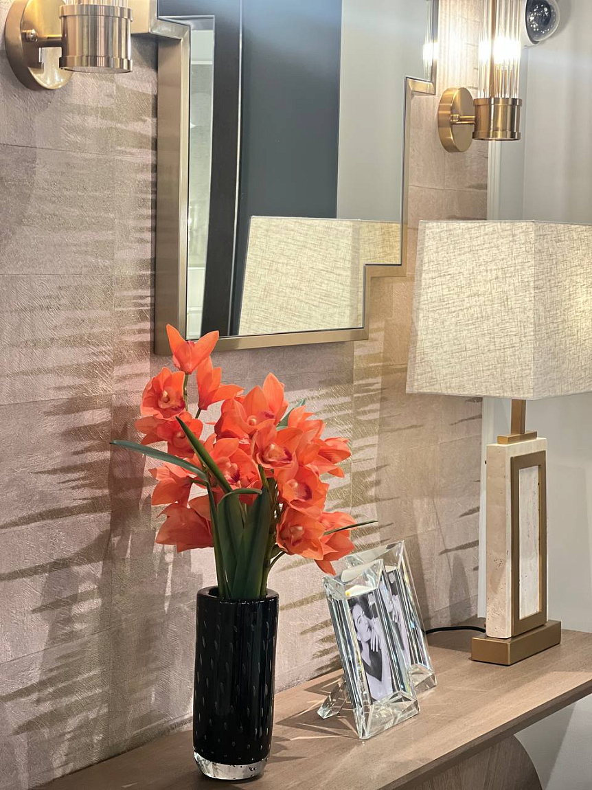 Искусство дарить стиль: изысканные интерьерные подарки к 8 марта