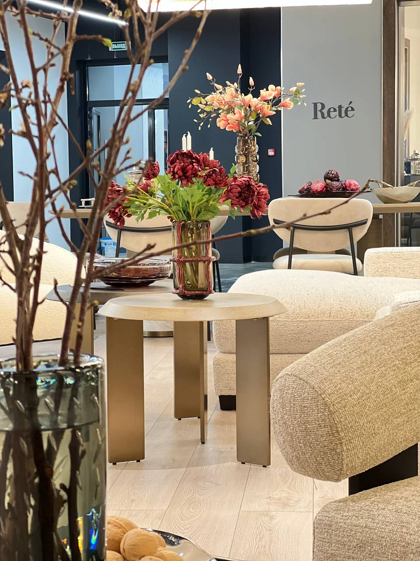 Искусство дарить стиль: изысканные интерьерные подарки к 8 марта